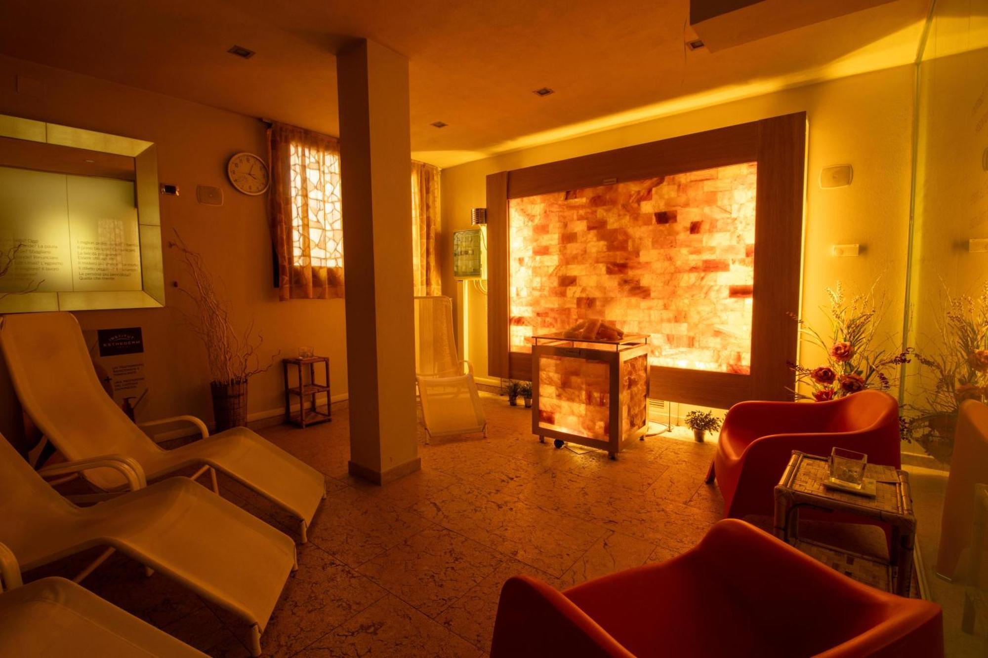 Paradise Hotel & Wellness サン・ヴァンサン エクステリア 写真